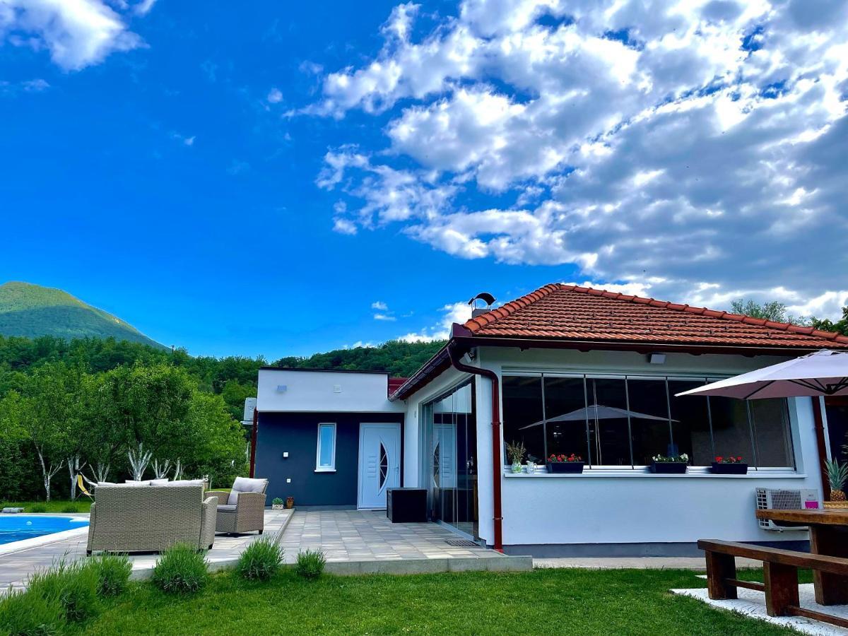 Crystal Racic Villa Bihac Exterior photo